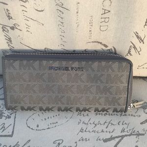 Michael Kors clutch purse